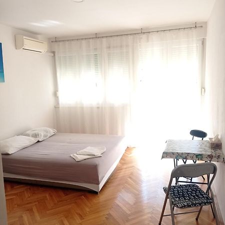 Pretty Big Double Bed Room With Balcony スプリト エクステリア 写真